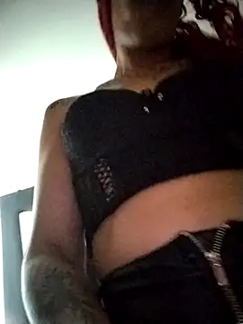 supreme nahomy online show from January 8, 12:42 pm