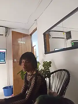 tiffanyy 777 online show from August 2, 5:40 am