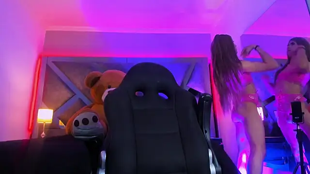 Charlotteinpole online show from February 22, 3:53 am