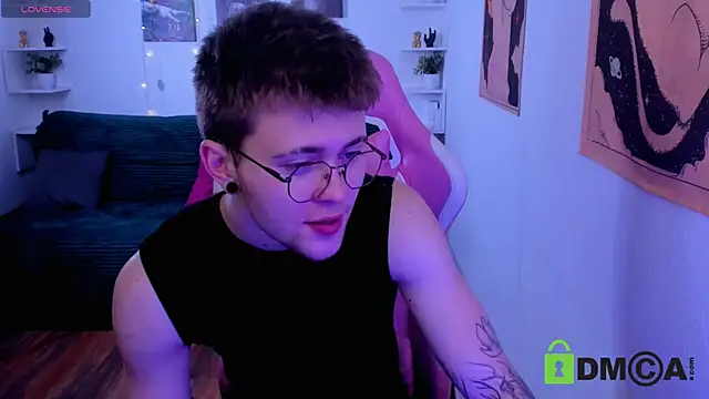 Tomas Norton online show from January 17, 10:45 am