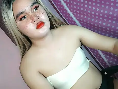 TASTE LIKECANDY online show from March 9, 2:10 pm