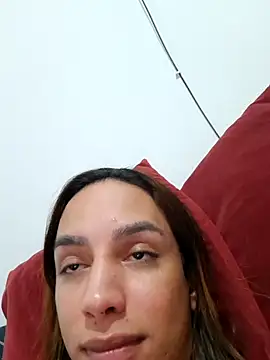 ofjuliaa online show from March 16, 3:10 am