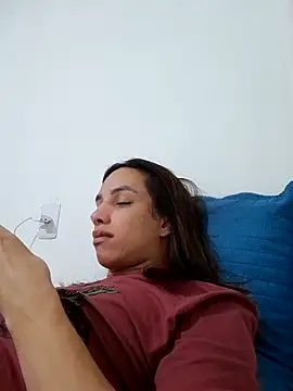 ofjuliaa online show from July 22, 4:27 am