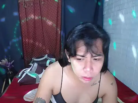 BriannaCruz24 online show from July 15, 1:27 pm