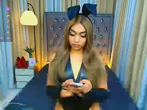 Clea Moore online show from March 9, 4:05 am