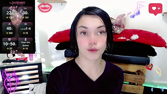 NathalialLooes online show from February 26, 5:56 am