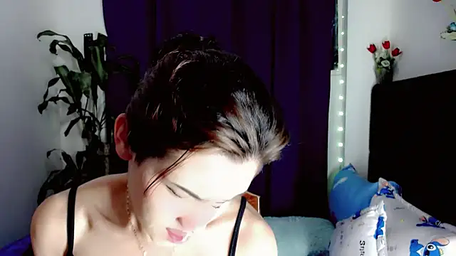 NathalialLooes online show from July 16, 9:32 pm