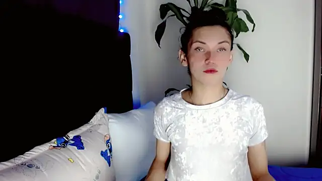 NathalialLooes online show from July 31, 1:05 am
