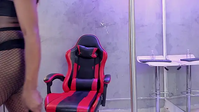 naomi  blair online show from February 25, 3:33 am