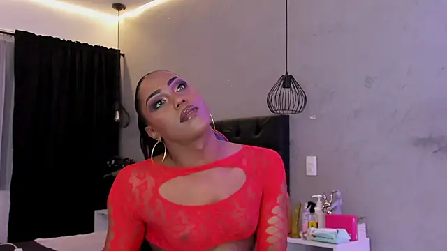naomi  blair online show from July 31, 3:50 am