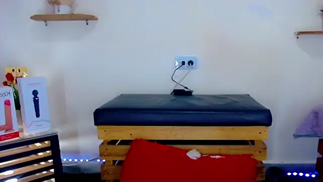 Darianna Atehortua online show from March 11, 3:21 am