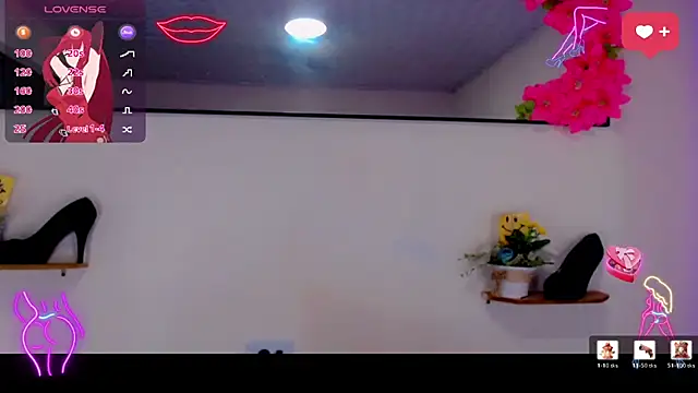 Darianna Atehortua online show from March 19, 9:48 pm