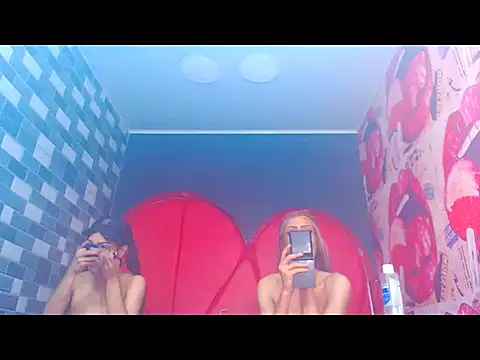 charlottxjuless online show from February 20, 2:08 pm