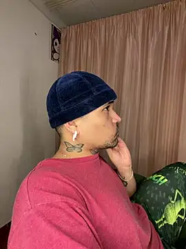 Simone026 online show from March 14, 1:09 am