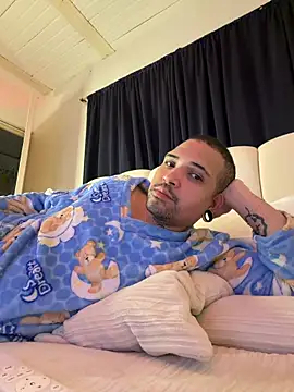 Simone026 online show from March 15, 3:42 am