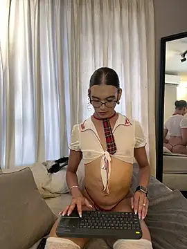Luxa Velvet online show from July 25, 1:42 pm
