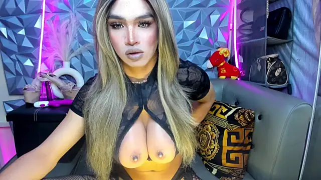 10inDominant Ayesha online show from March 17, 5:21 am