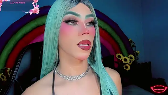 Gema Jones  online show from August 1, 9:15 pm