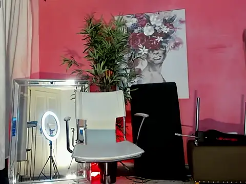 foxxy rouse online show from March 19, 8:31 pm