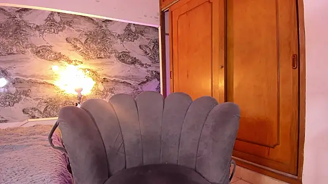 Miss ElektraNova online show from March 17, 12:40 pm