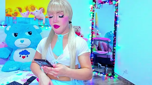 Dulce Fabiana  online show from March 15, 9:07 pm