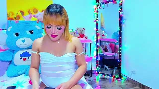 Dulce Fabiana  online show from March 20, 9:16 pm