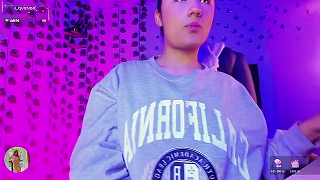 charlotte keyss online show from March 14, 2:32 pm