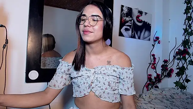 Candyy doll   online show from May 30, 4:54 am
