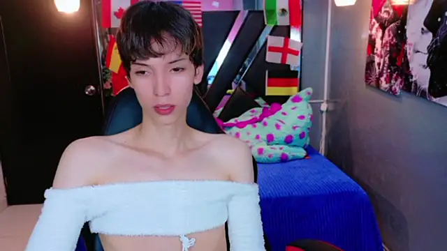 Stefany PiInk online show from June 20, 12:30 pm