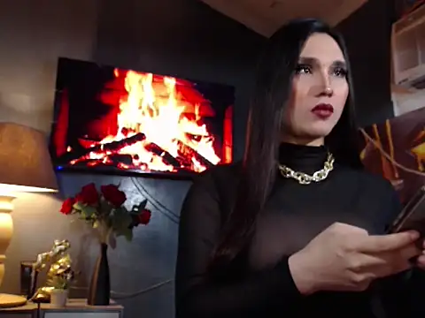 QueenStellaMisstres online show from March 15, 4:10 pm