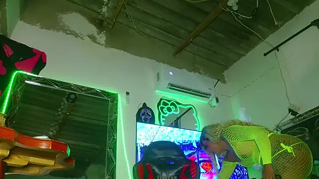 candy aass online show from June 15, 9:28 pm