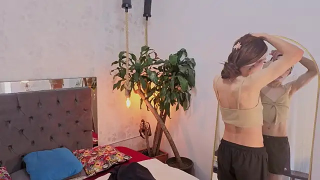 zarina rouse online show from March 19, 11:27 pm