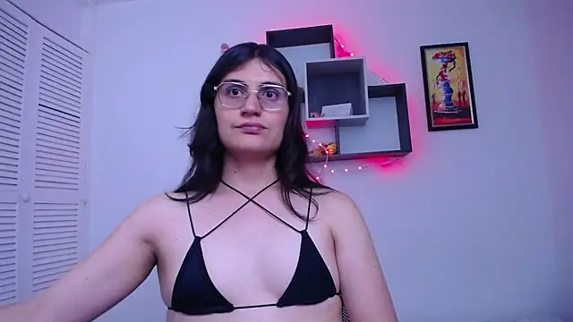 selene cutie online show from March 11, 12:25 am