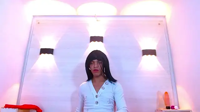 Brianna Roux online show from March 16, 8:01 pm