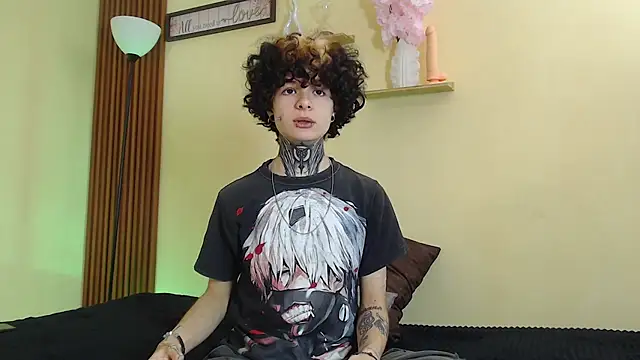 JuneBlake  online show from March 18, 2:38 pm