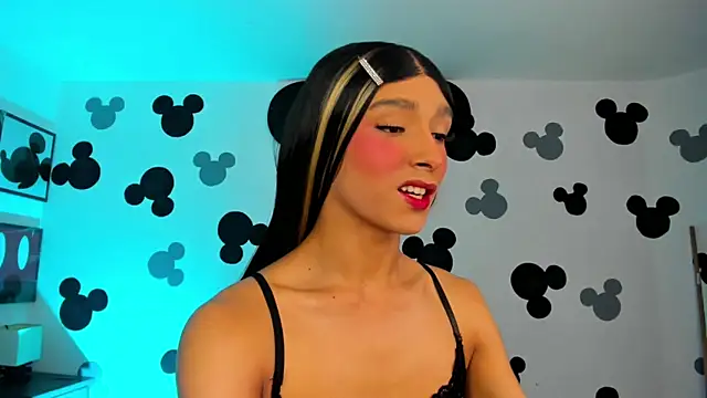 AdharaSkinny  online show from March 19, 1:05 am