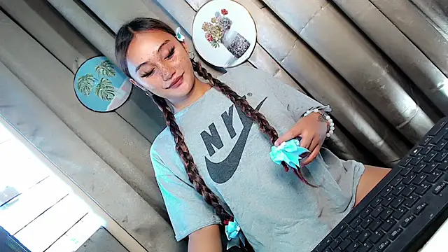 Jessicasfantasy online show from May 5, 5:13 am
