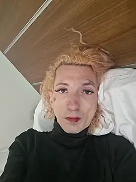 GoddessOfLove882026 online show from April 8, 4:30 pm