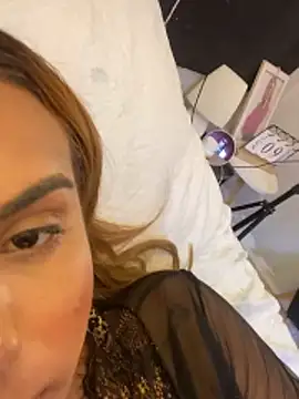 Jullyanaximeness online show from June 10, 5:23 pm