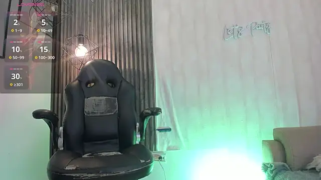 LexyNova  online show from May 6, 6:47 pm