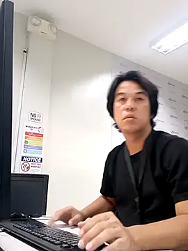 akiramoore online show from June 4, 1:52 am