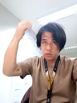 akiramoore online show from June 5, 2:37 am