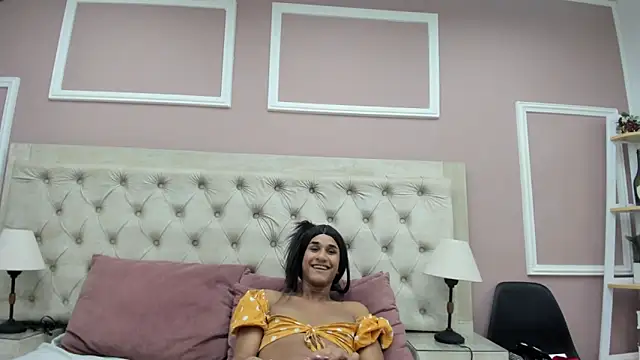 tiffanykanox online show from April 21, 3:57 am