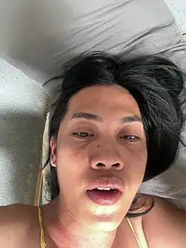 Majesticaaurax online show from April 17, 6:38 am