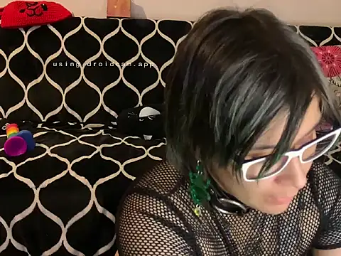 Nightcrawler94 online show from April 27, 4:00 am