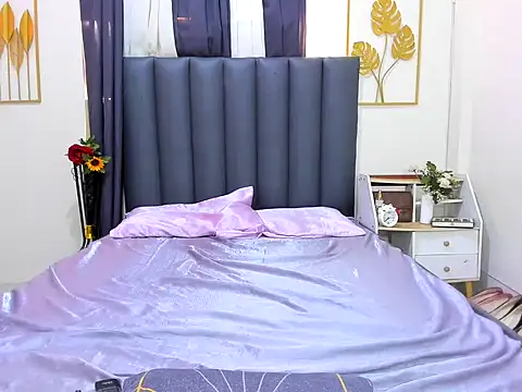 HannahBrownx online show from May 2, 11:43 pm