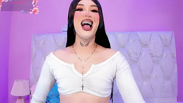 Lexxy Mattell online show from June 19, 5:23 am