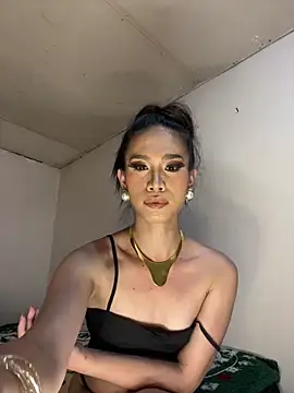 VanessaCockTrans online show from May 6, 12:44 pm