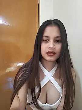 Adrianahearth online show from May 19, 3:24 am