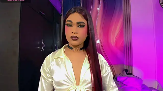 Hellen Zorzy online show from May 13, 9:46 pm